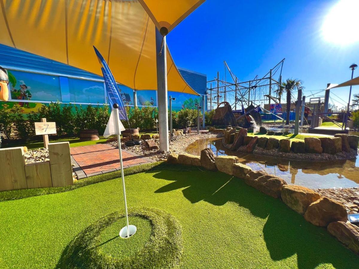 Nirvana Coastal Retreat Holiday Home เคย์ตัน ภายนอก รูปภาพ